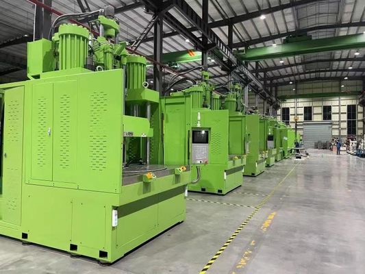 Πράσινη βιομηχανική δύναμη στερέωσης μηχανών 40t σχηματοποίησης εγχύσεων